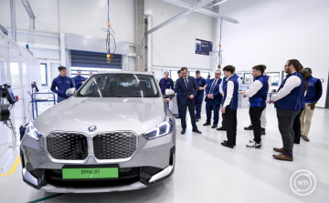 Megnyitották a BMW debreceni \