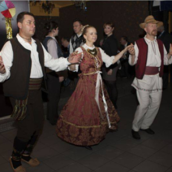 Szerb bál a Békében