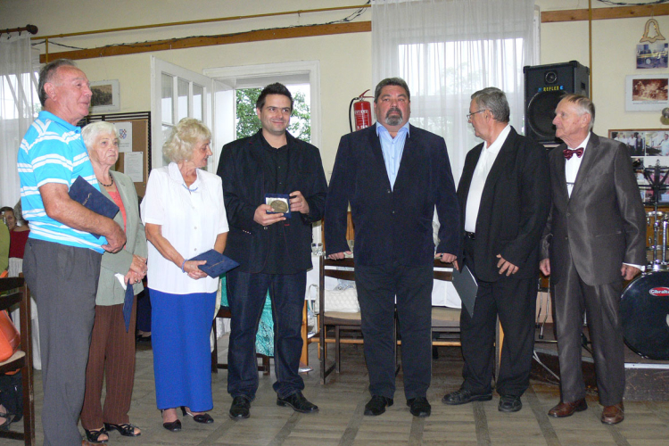 Pentelei díjazottak -képekkel