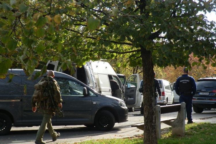 A túszdráma véget ért!  Fotókkal!