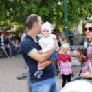 Májusi mulatság a Dózsa téren