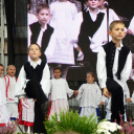 Móricz iskolások szereplése a Főtér avatásán