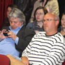 Sajtótájékoztató