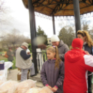 Húsvéti ételosztás