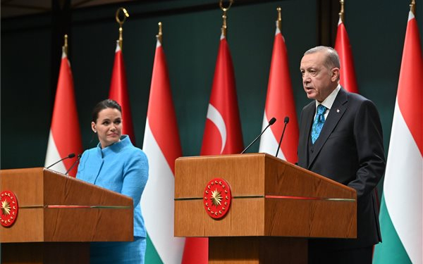 Erdogan: Törökország kész minden támogatást megadni Magyarországnak a gázellátás terén