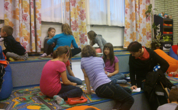 Arany iskola- játékkuckó a gyermekeknek