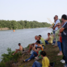 Motorcsónak két napon keresztül