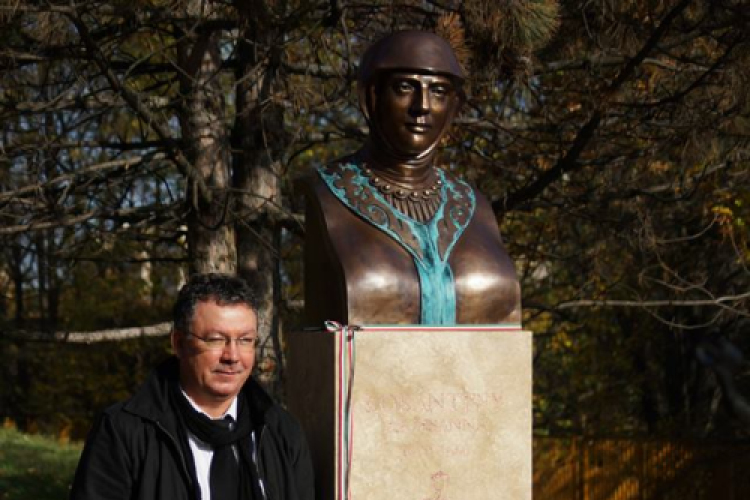 Lorántffy-szoboravatás