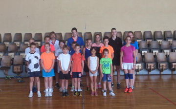 Tollaslabda edzőtábor