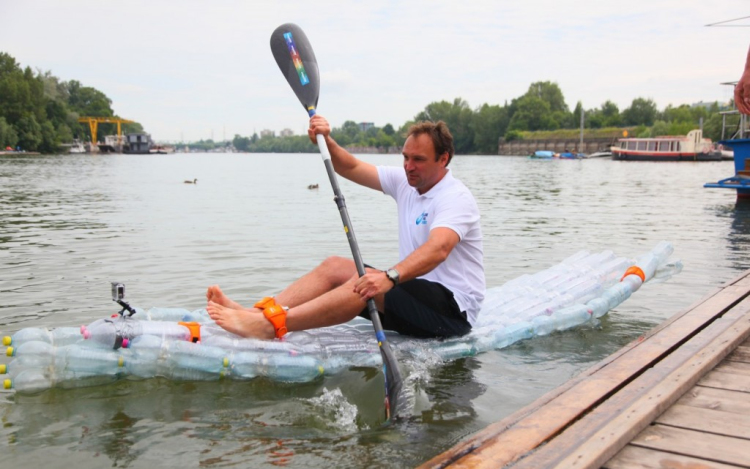Negyvenötezer műanyag palacktól tisztította meg a Tiszát az idei PET Kupa
