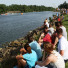 Motorcsónak két napon keresztül