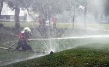  Létesítményi tűzoltók jubileumi országos viadala Dunaújvárosban 