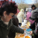 Húsvéti ételosztás