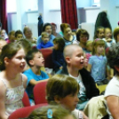 A rendíthetetlen sündisznócska, a Szeleburdi Meseszínház előadásában