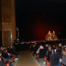 Rosti is szalagot tűzött