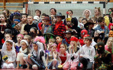 Farsang a Dózsa iskolában