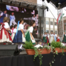  A Vasas Néptáncegyüttes a Főtér avatásán