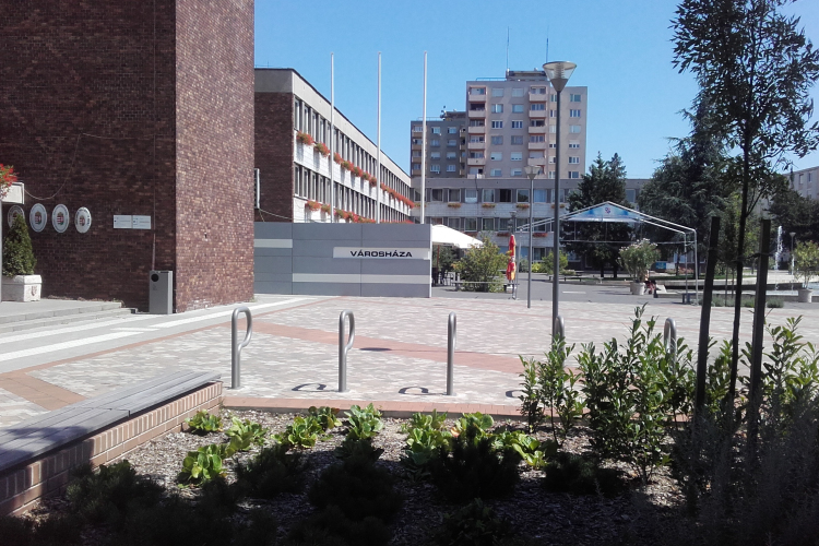 Képviselői fogadó órák októberben - teljes 