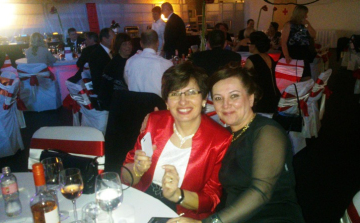 Vállalkoznak és báloztak