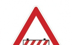 Figyelem, útlezárás!