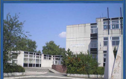 Öltözz pirosba akció az Aranyban