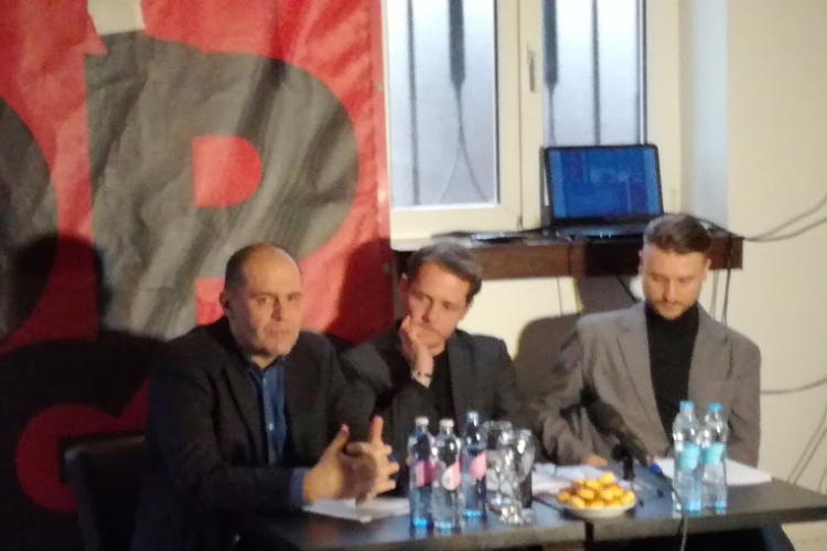 Bizalom a színházban