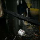 Lángolt a lakóház teteje