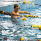 Víziparádé a középiskolásokkal