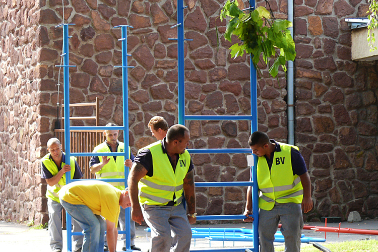Új tornaszerek a Széchenyi István Gimnáziumban 