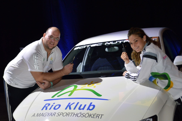 Dunaújváros is a  SPORT HŐSÖKÉRT