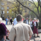 Együtt 2014 kampány-körút  a bejáratnál Gombossal