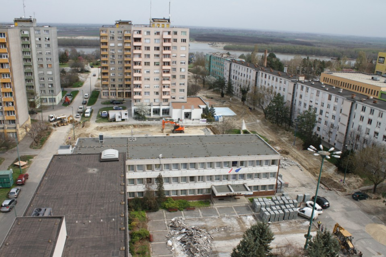 Készül az új városközpont - képekkel