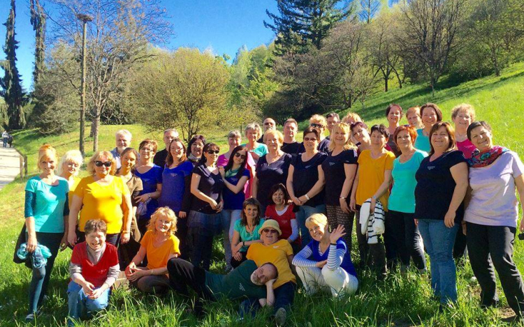 Énekelni szeretők és tudók jelentkezzenek!