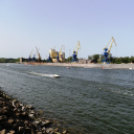 Motorcsónak két napon keresztül