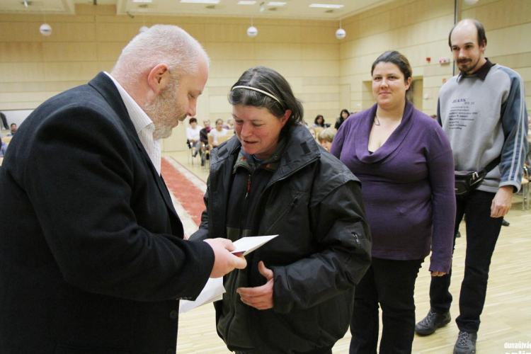 72 család karácsonyához gyűjtöttek